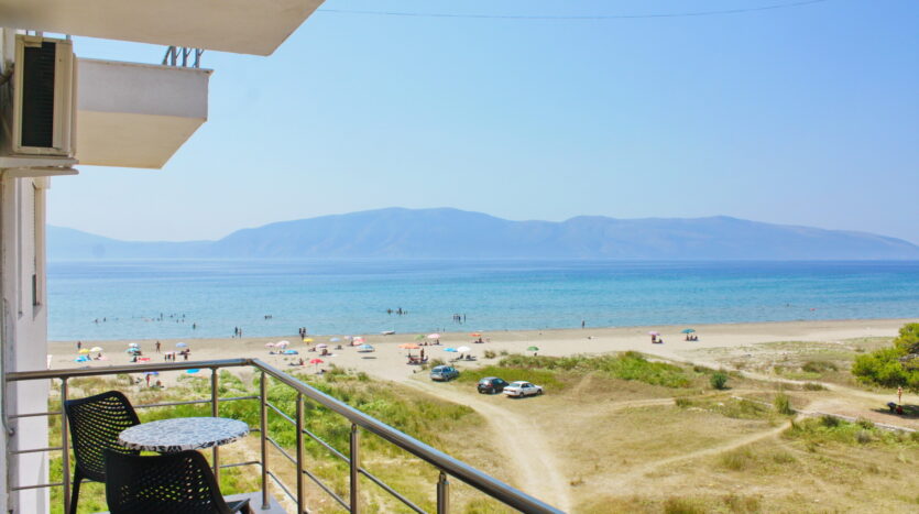 Sea view apartment for sale on the beach in Vlora