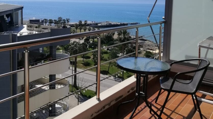 Apartment for sale in Vlora on the promenade.