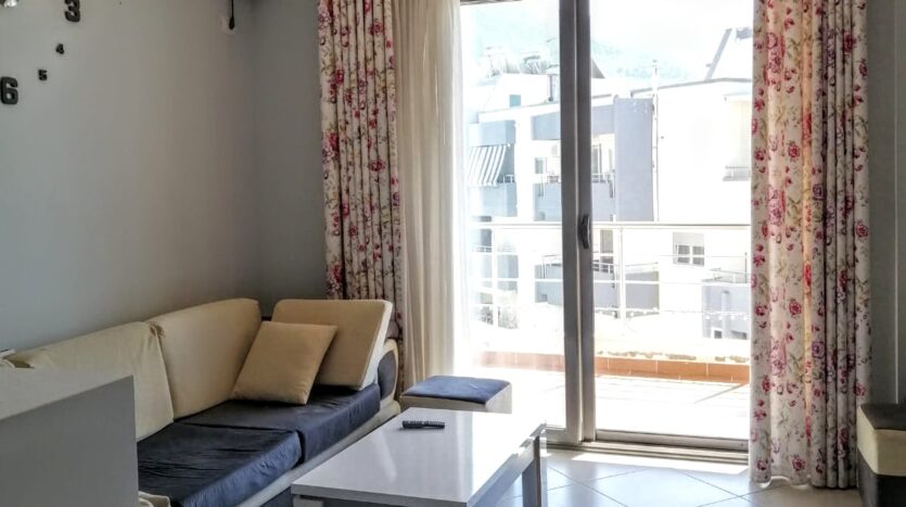 Apartment for sale in Vlora on the promenade.