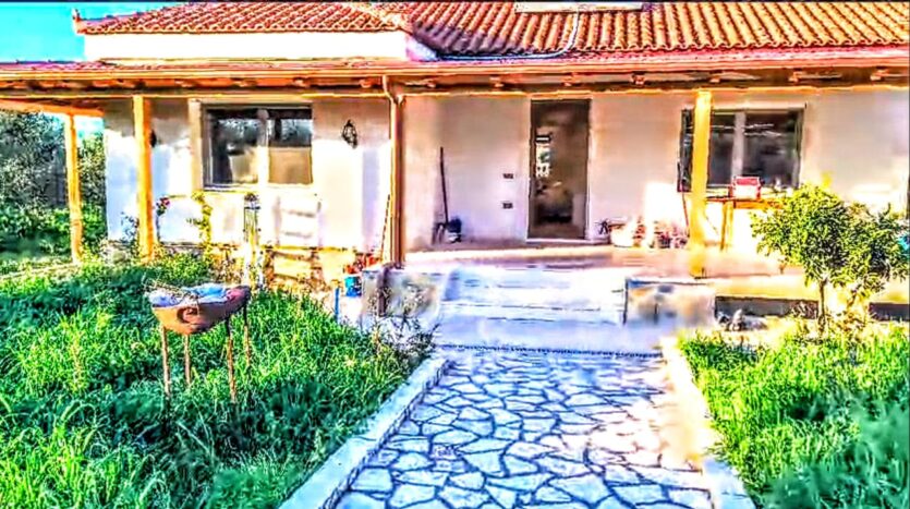house for rent in Vlora