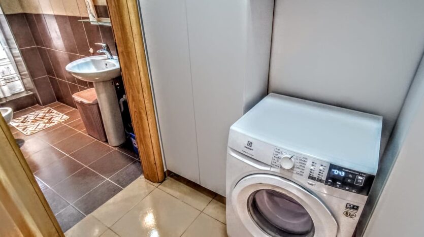 Apartment in Vlora on the beach.