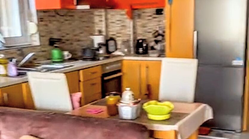 Beachfront apartment for sale in Saranda