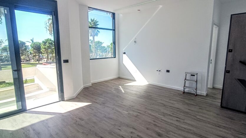 Lungomare apartment for sale in Vlora.