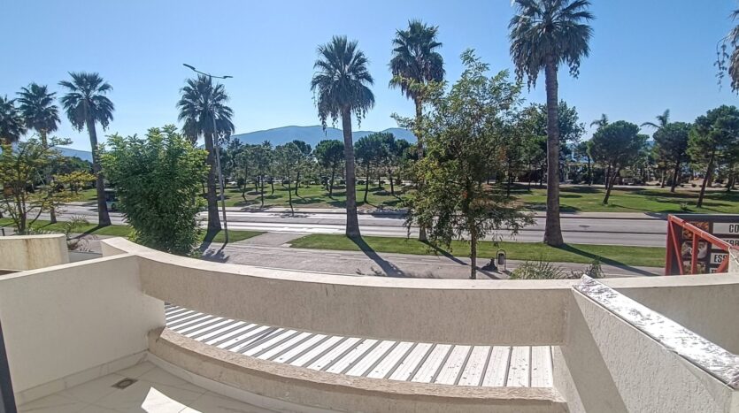 Lungomare apartment for sale in Vlora.