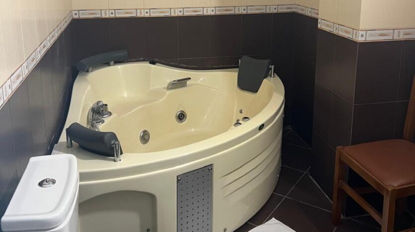 Apartment in Vlora with spacious terrace.