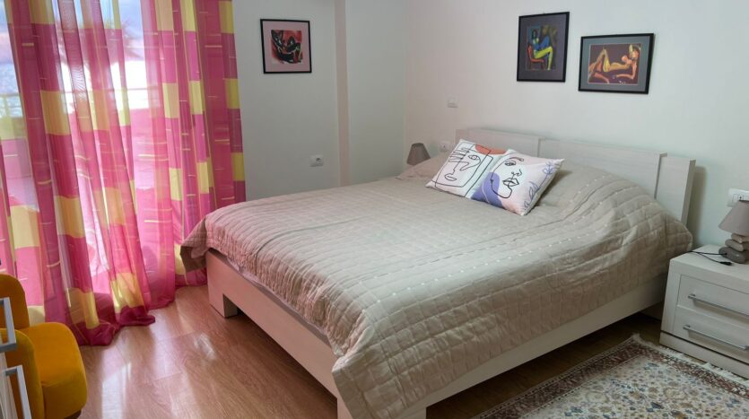 Apartment in Vlora with spacious terrace.