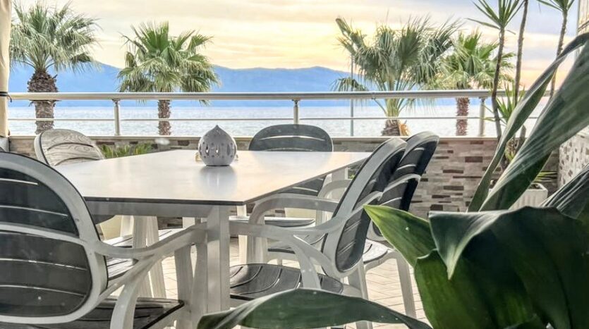 Apartment in Vlora with spacious terrace.
