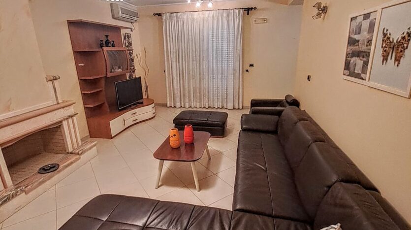 Four bedroom apartment for rent in Vlora