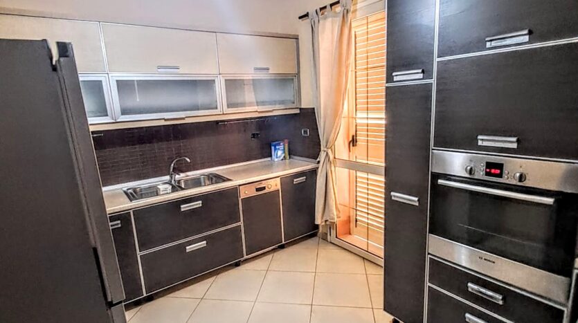 Four bedroom apartment for rent in Vlora