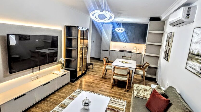 Rent two bedroom apartment in Vlora