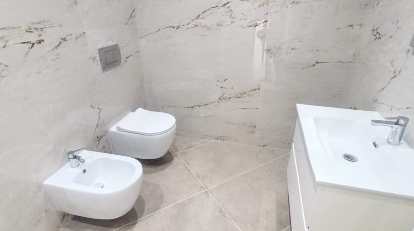 One bedroom apartment for sale in Vlora next to the beach